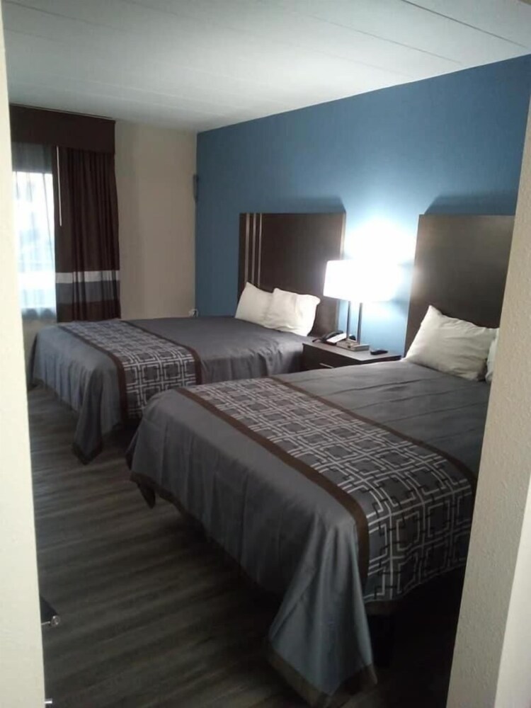 Motel6 Burlington, NC 23/43