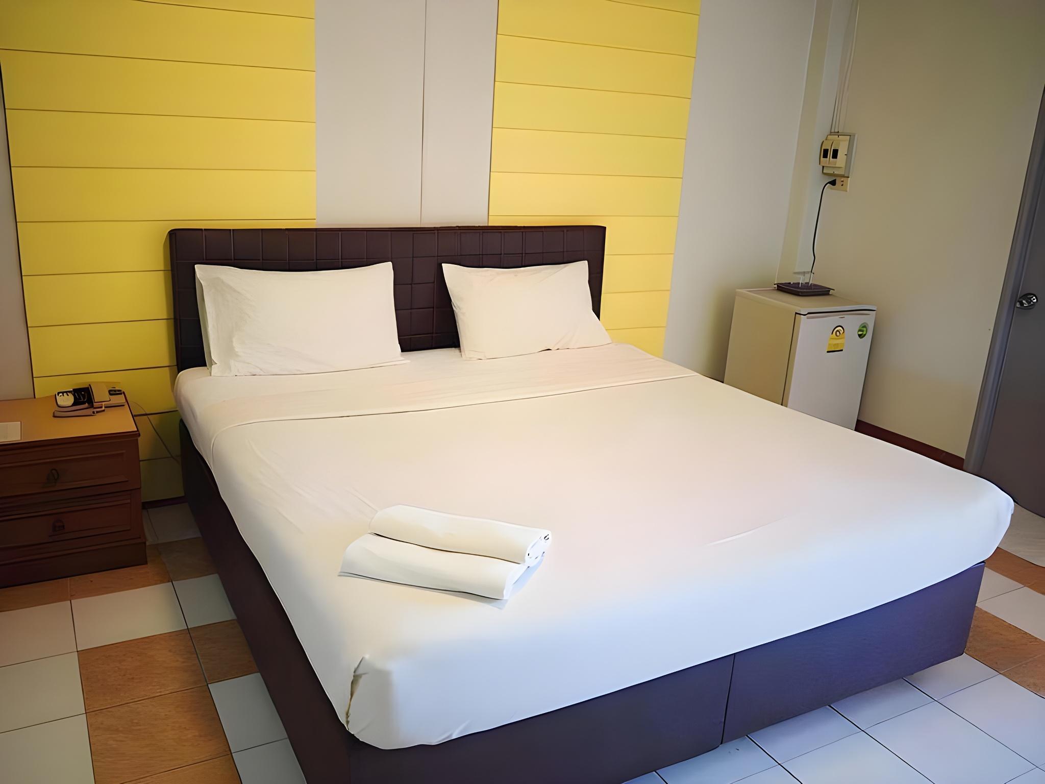 Room, Double Bed