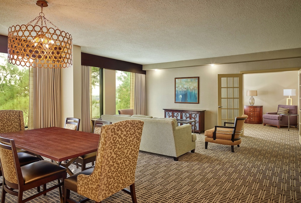 DoubleTree by Hilton Houston Intercontinental Airport 23/54