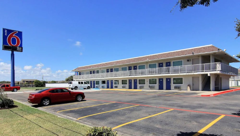 Motel6 Corpus Christi, TX - East - North Padre Island 43/58