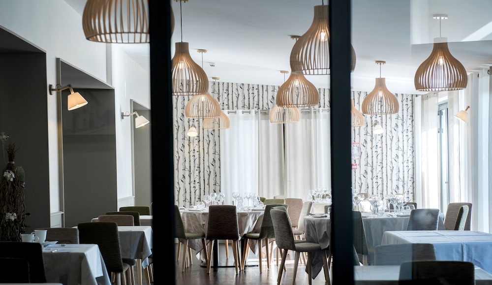 HÔTEL TANTE YVONNE 29/49