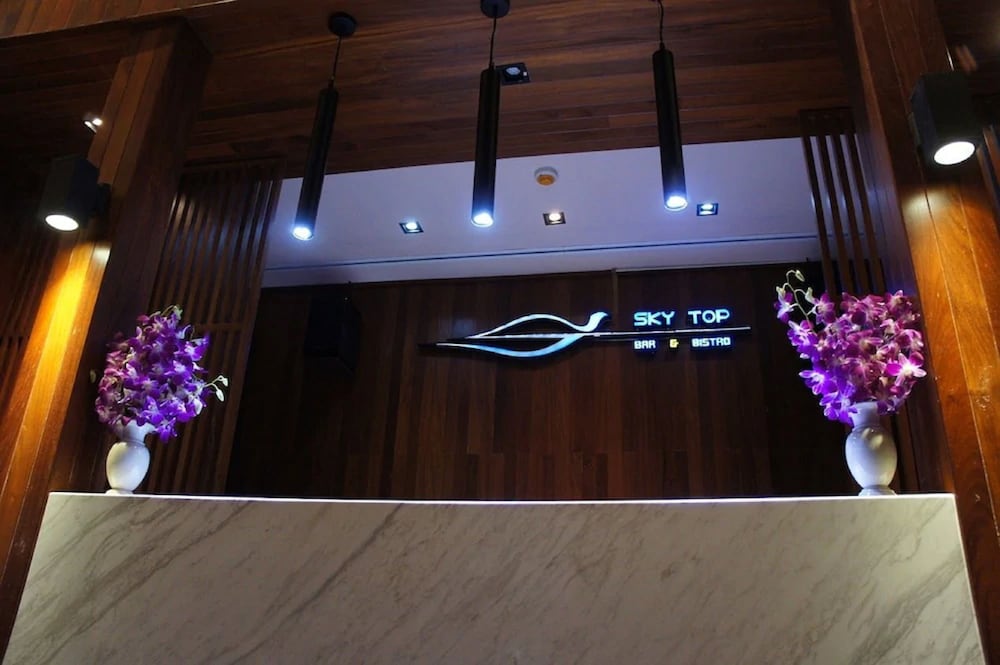 Serenotel Pattaya Beach Front 7/50