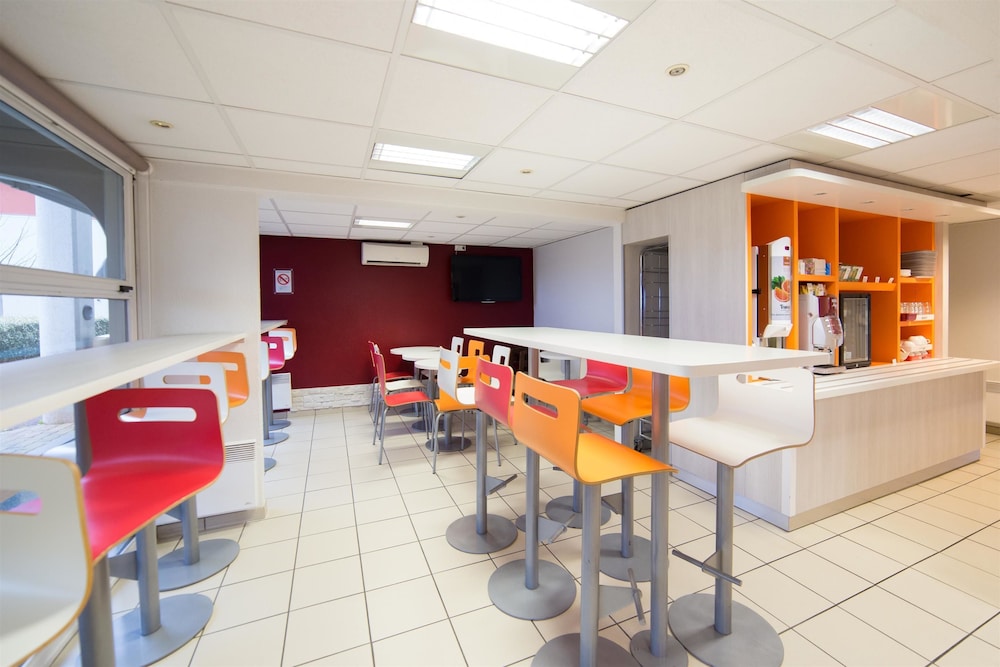 Premiere Classe Toulouse Ouest - Blagnac Aeroport 43/57