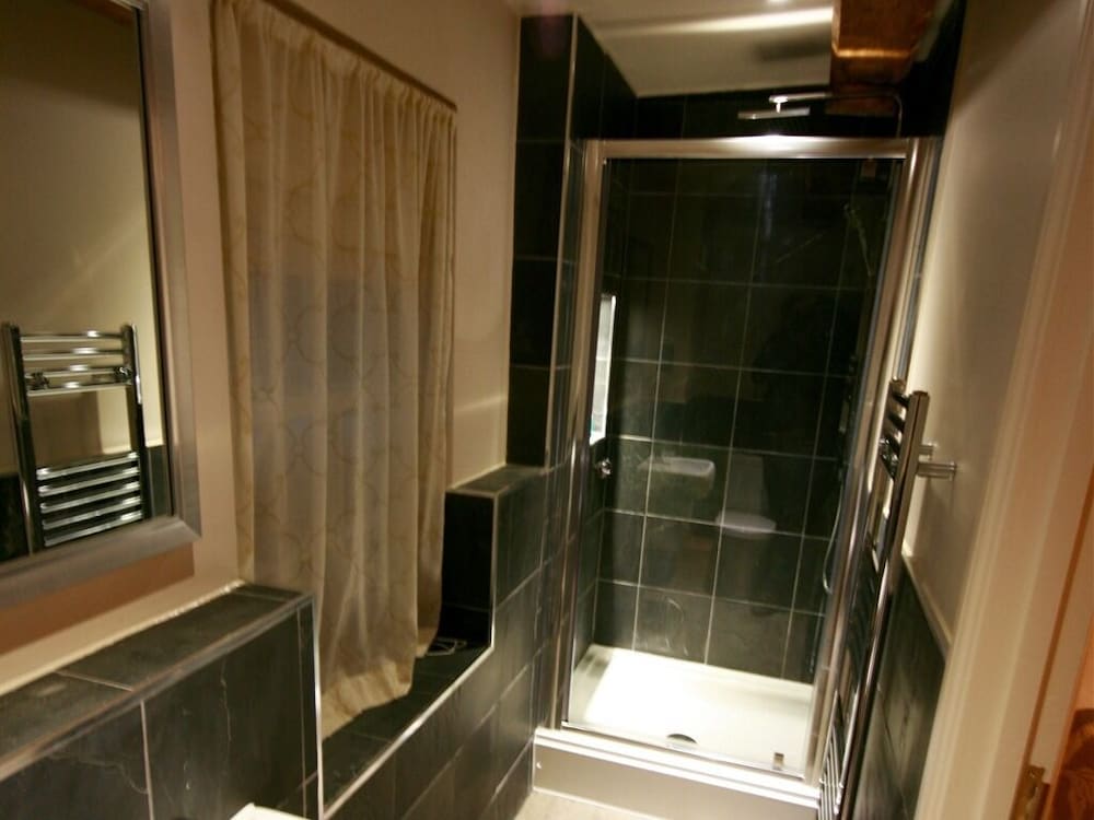 Colchester Boutique Hotel 48/50