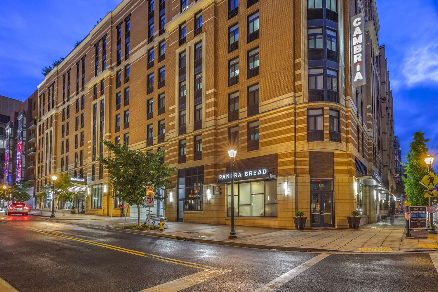 Cambria Hotel Rockville 23/27
