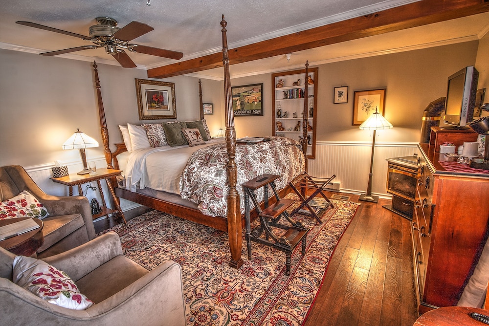 Phineas Swann Bed Breakfast 56/80