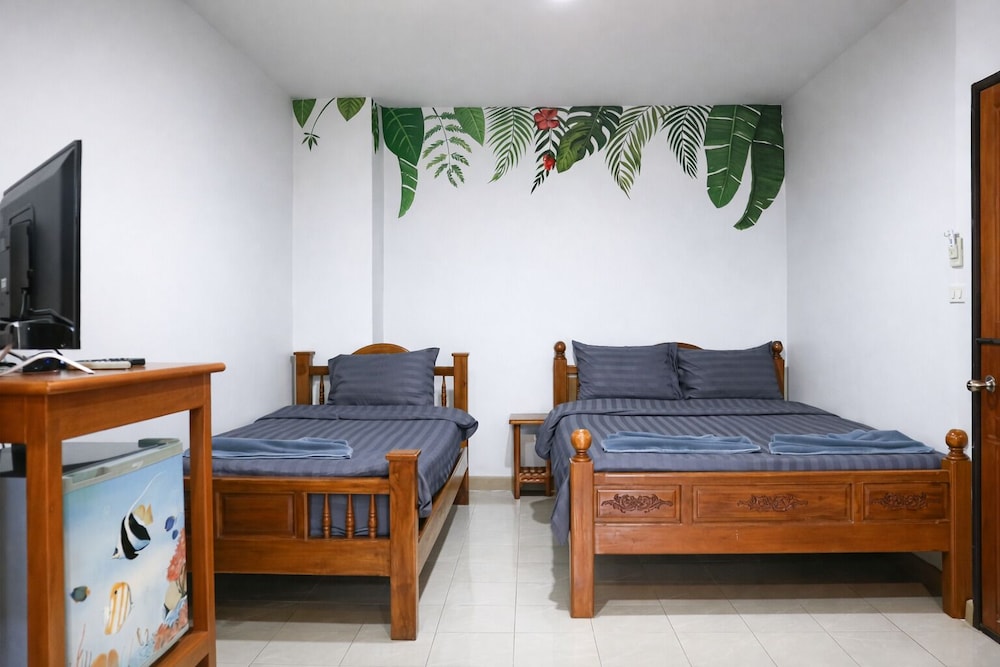 ROOM, TRIPLE