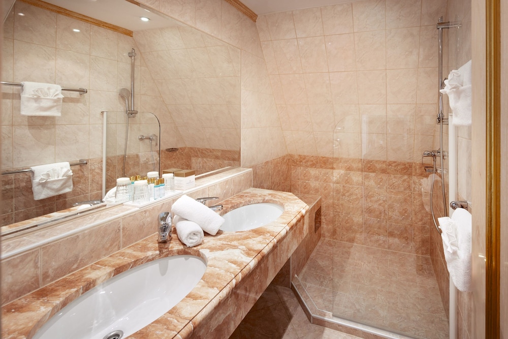Grand Hotel Zell Am See 78/81