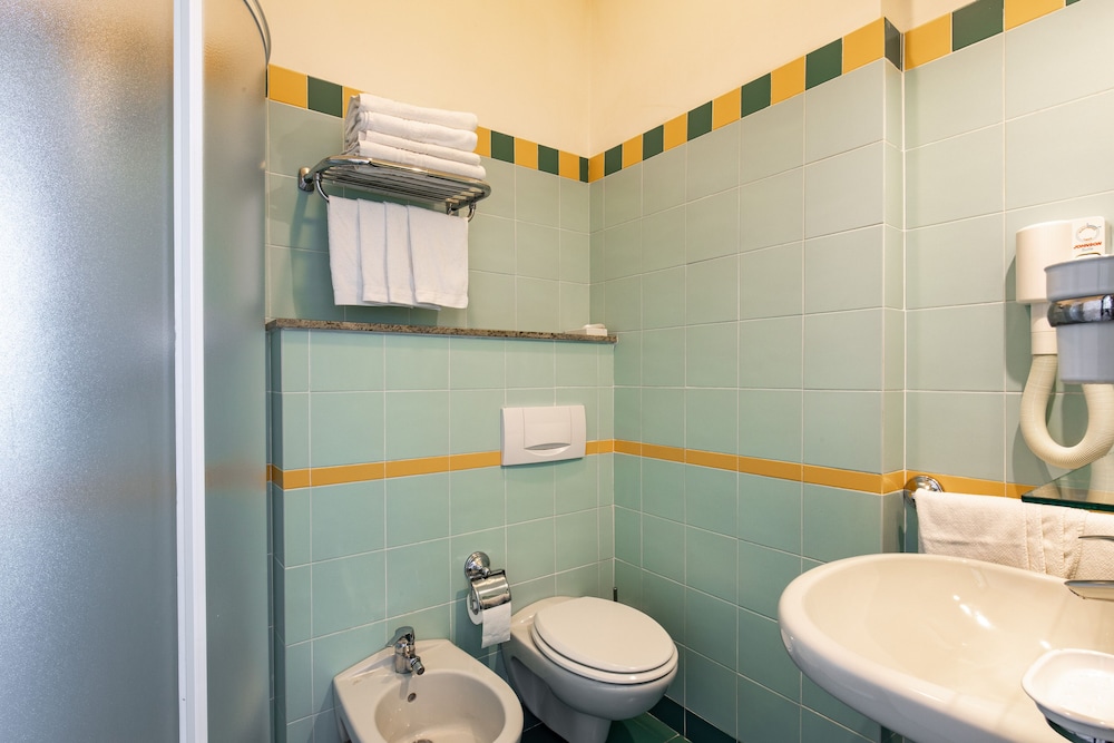 Hotel Palos 75/79