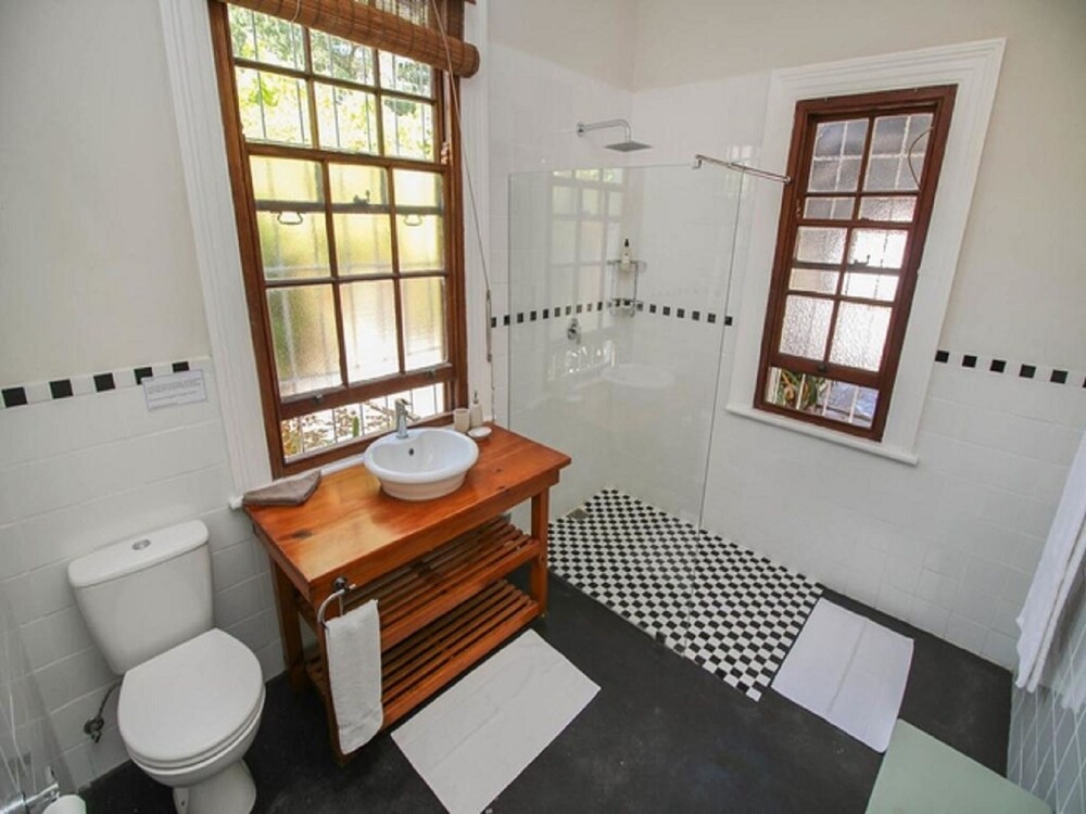 Airlies Guest House 43/50
