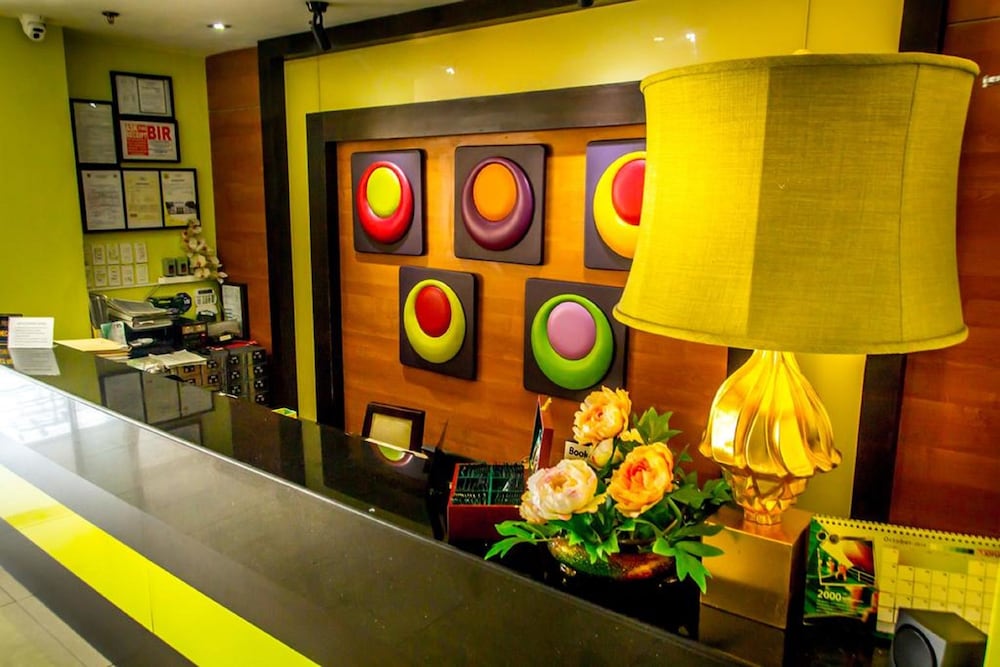 Canberry Hotel 5/49