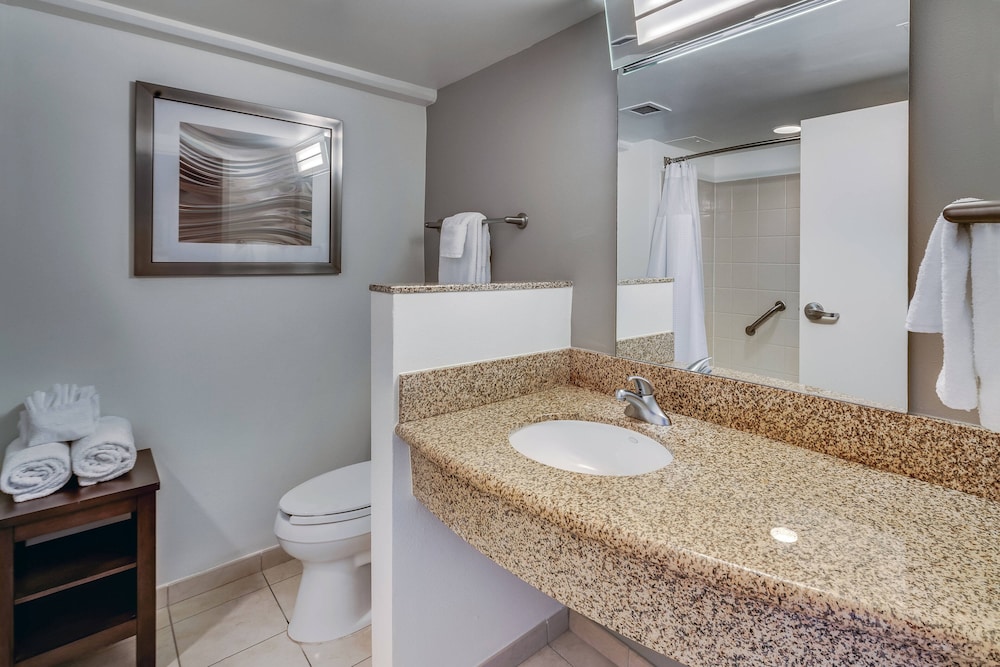 Courtyard By Marriott Jacksonville Beach Oceanfront 13/48