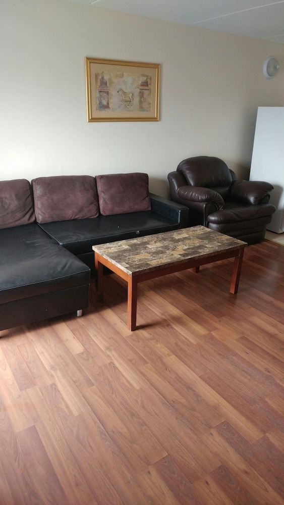 Super 8 by Wyndham Cambridge/Kitchener/Waterloo Area 23/33