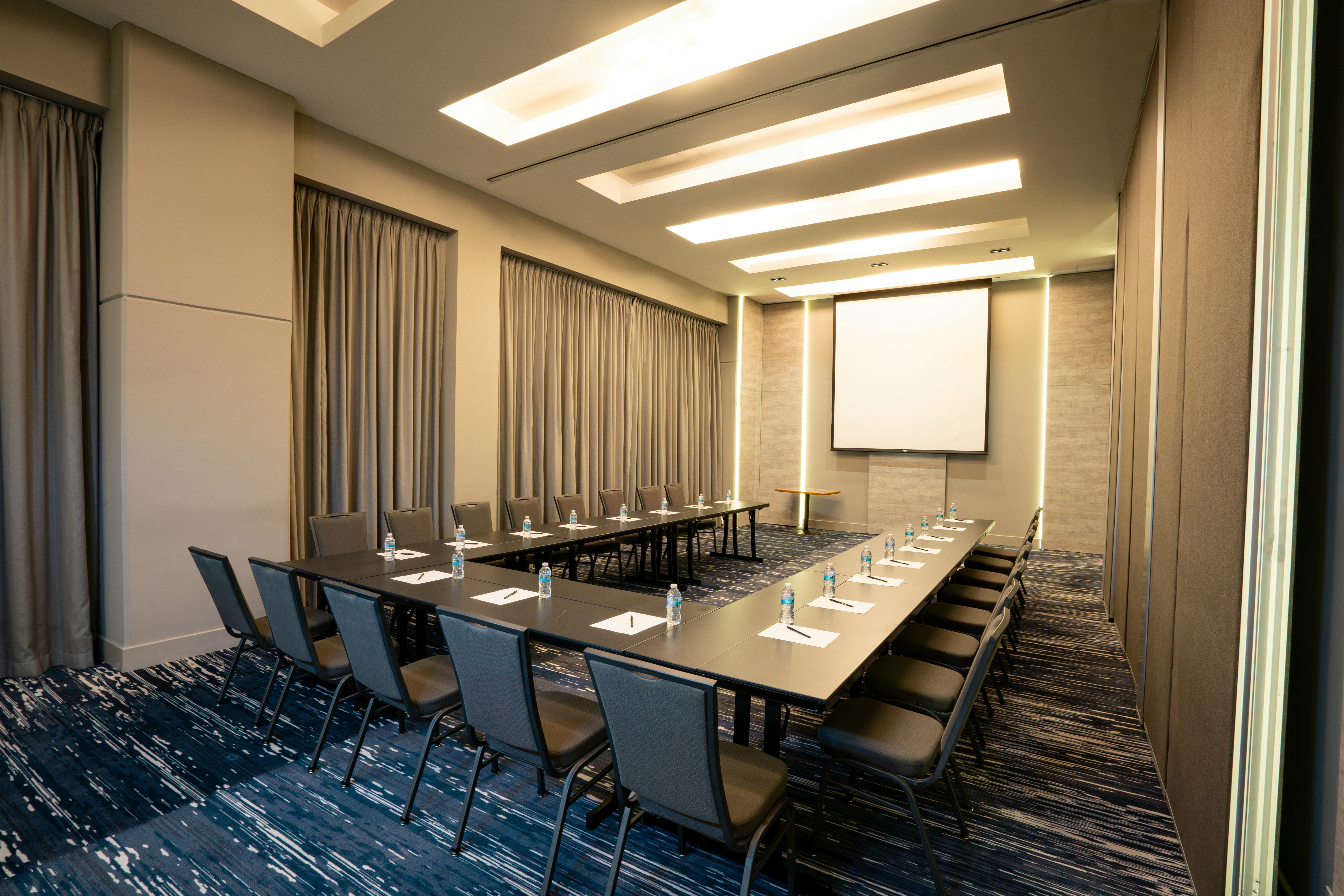 Hilton Garden Inn Mexico City Santa Fe 54/73