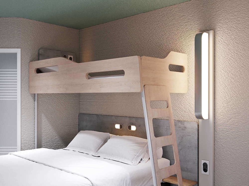 Ibis Budget Poitiers Nord Futuroscope 18/71