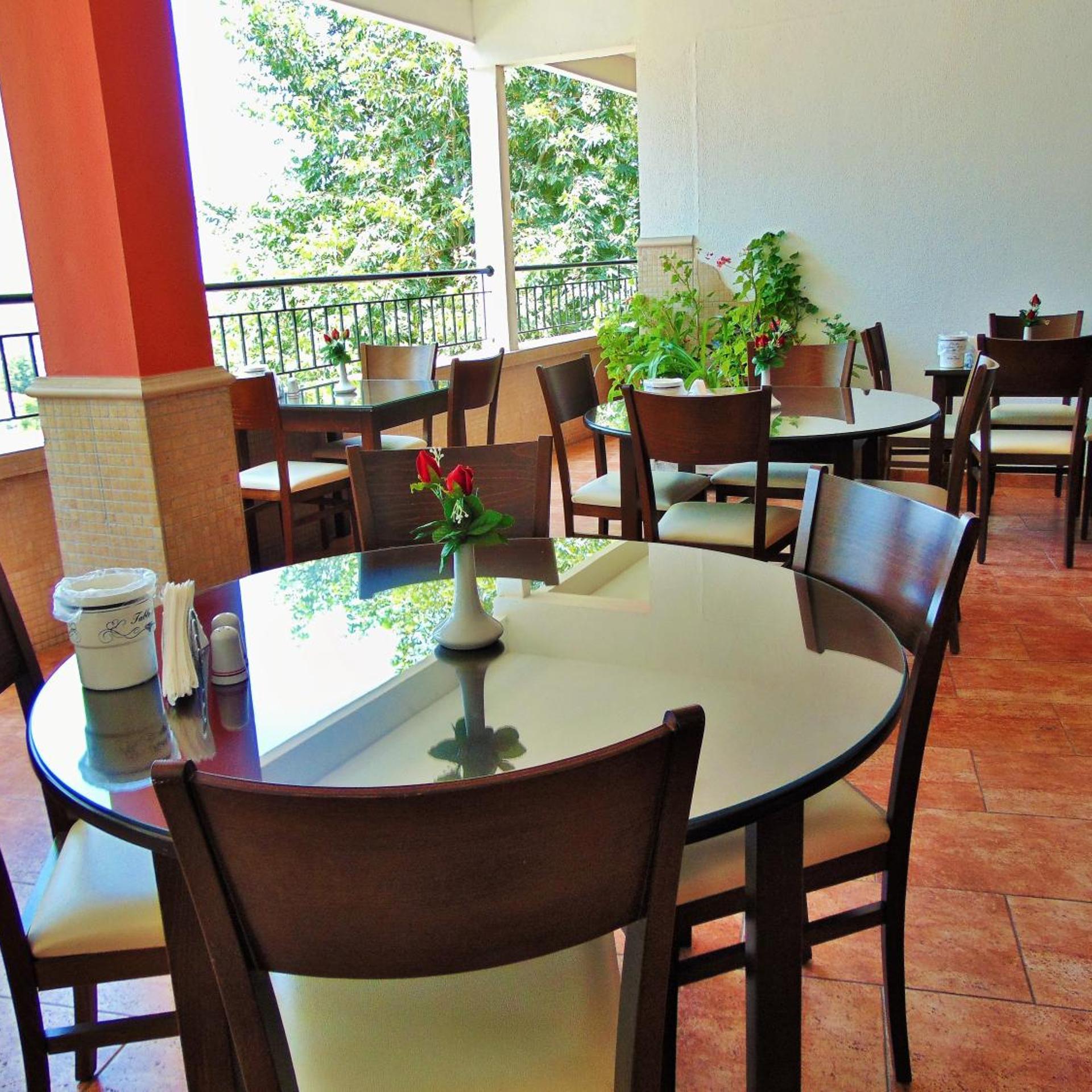Hellas Hotel 28/50