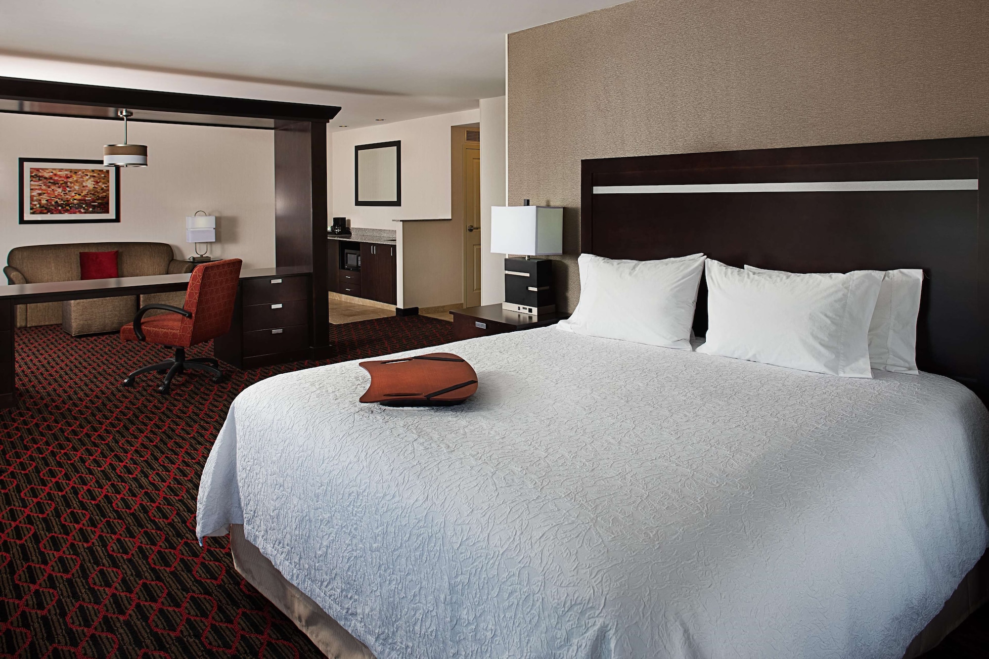 Studio, Suite, King Bed, Water View, Accessible