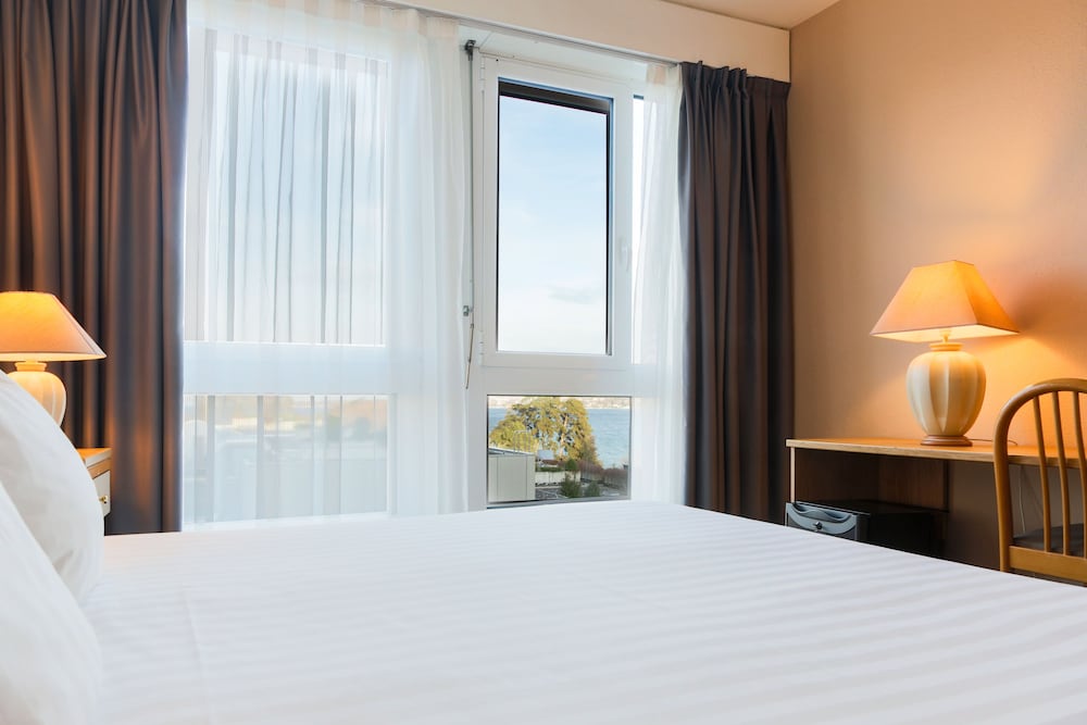 Room at Drake Longchamp, GENEVA