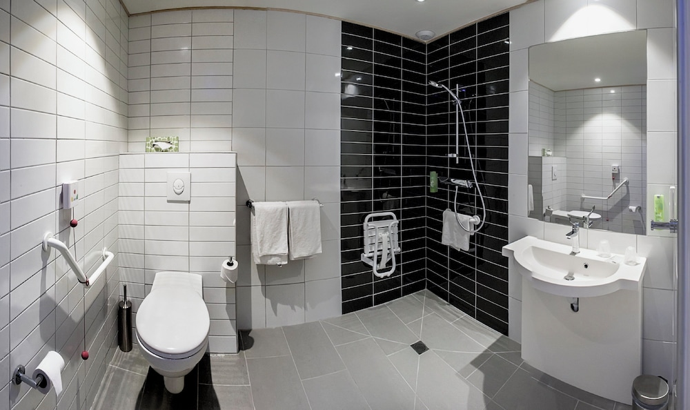 غرفة قياسية بسريرين منفصلين لذوي الإعاقة، Holiday Inn Express Lille Centre by IHG 4/4