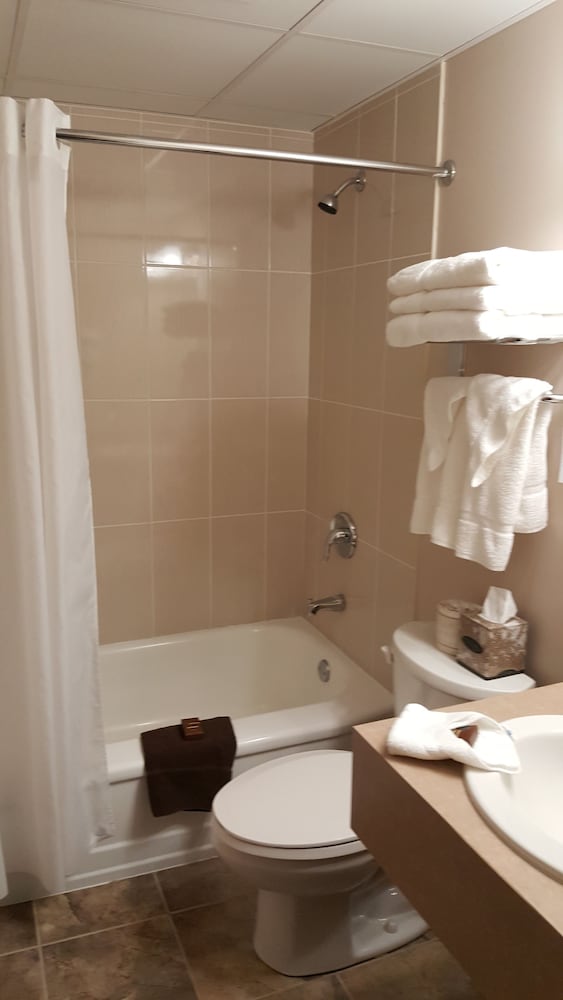 River Rapids Inn 16/57