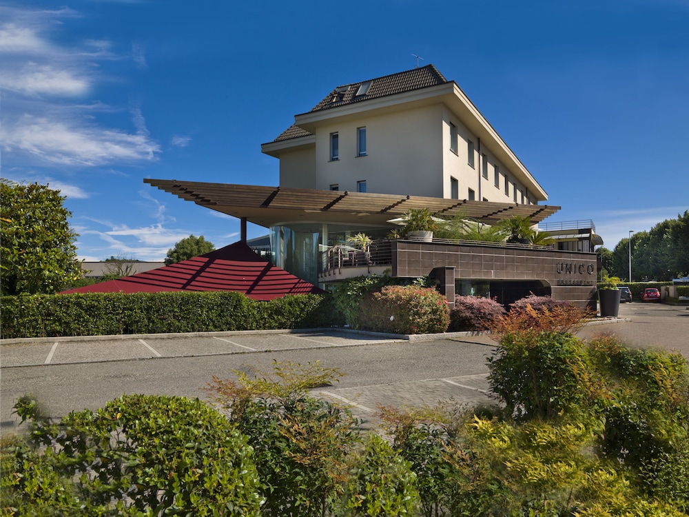 Axolute Comfort Hotel 1/50