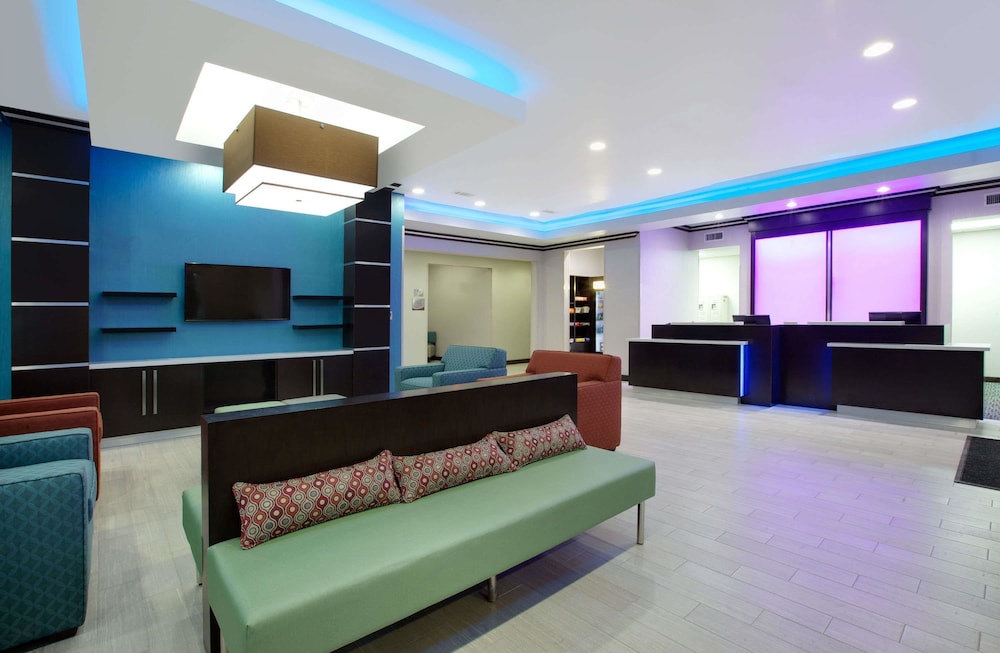 Spark by Hilton Midland South 11/30