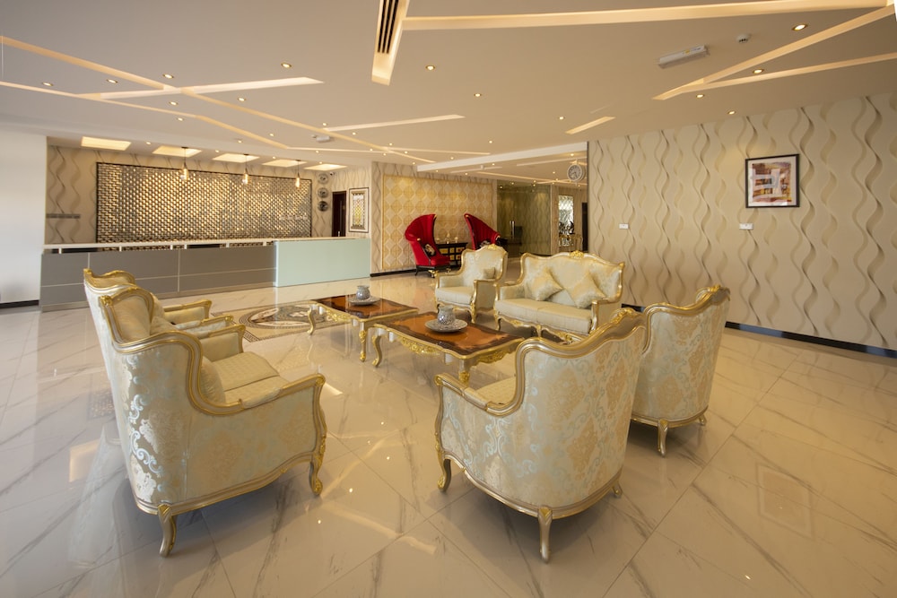 Home Station Hotel 23/25