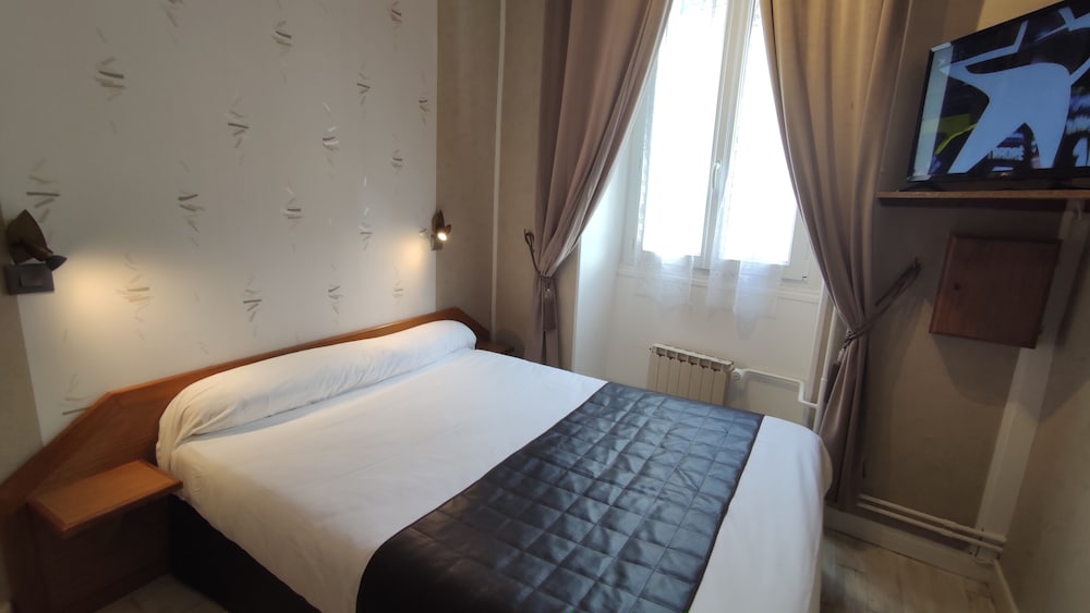 Room, Double Bed