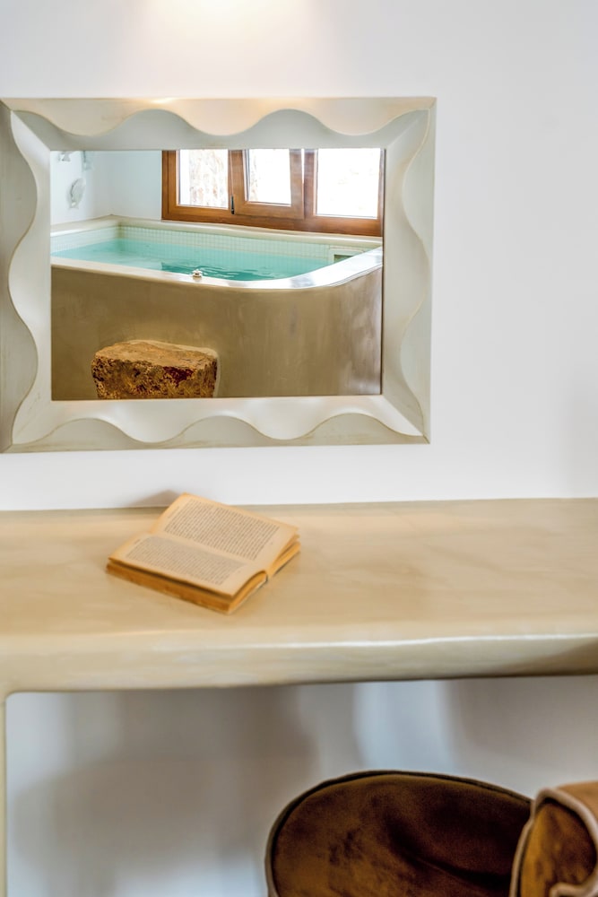 Marvarit Suites 18/50