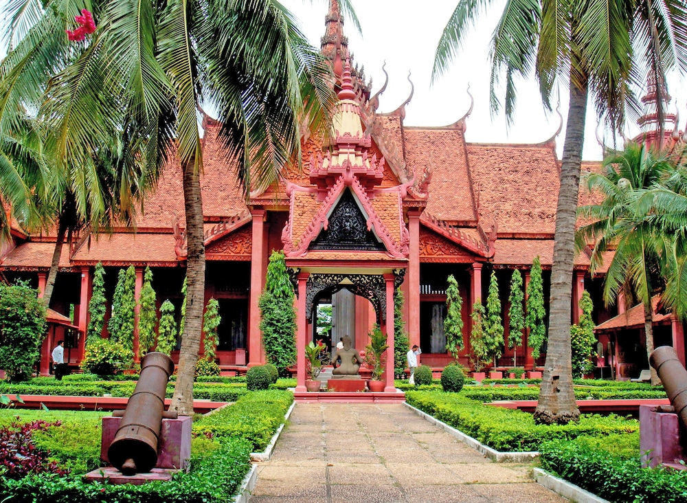 Anik Palace 42/47