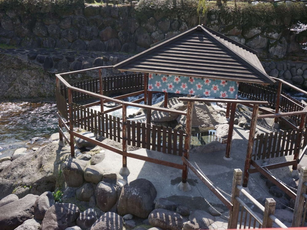 SHUZENJI ONSEN HOTEL TAKITEI 50/50