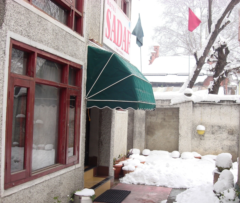 Hotel SADAF 6/45