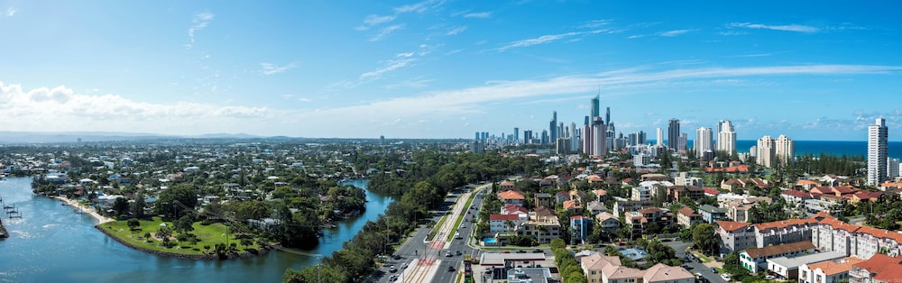 Synergy Broadbeach 48/52