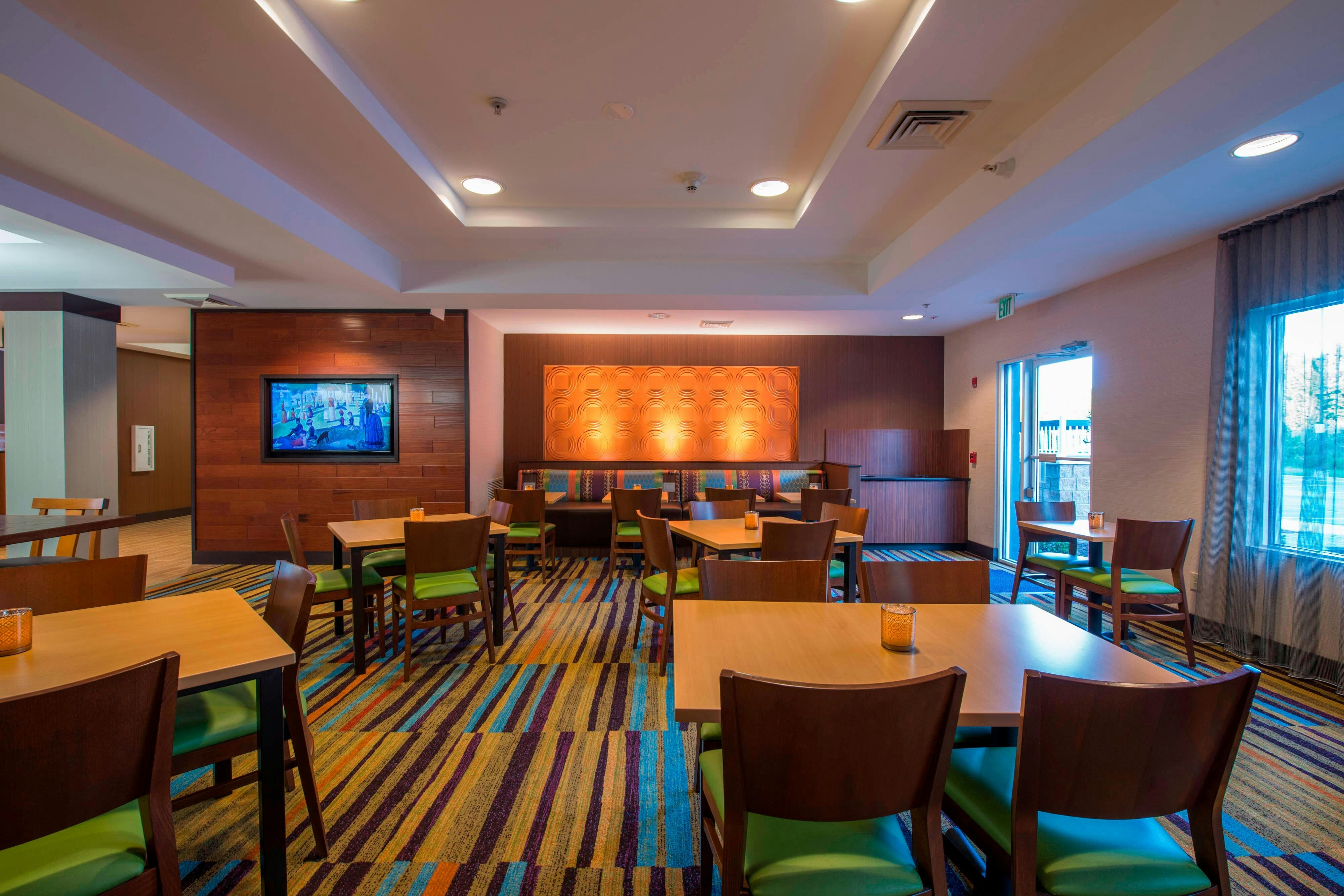 Fairfield Inn And Suites By Marriott Greenwood 42/47