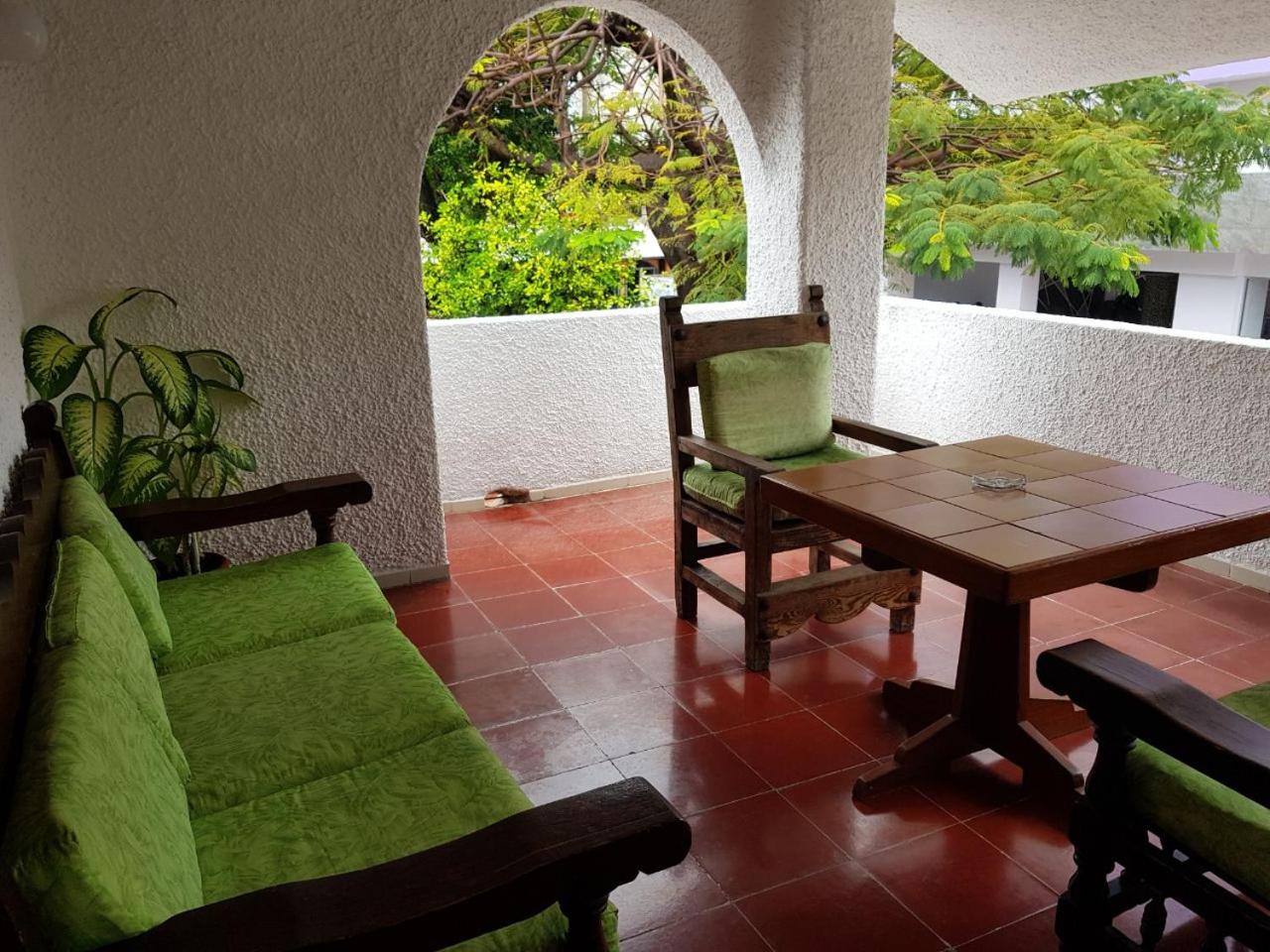 Hotel Carrillos 20/25