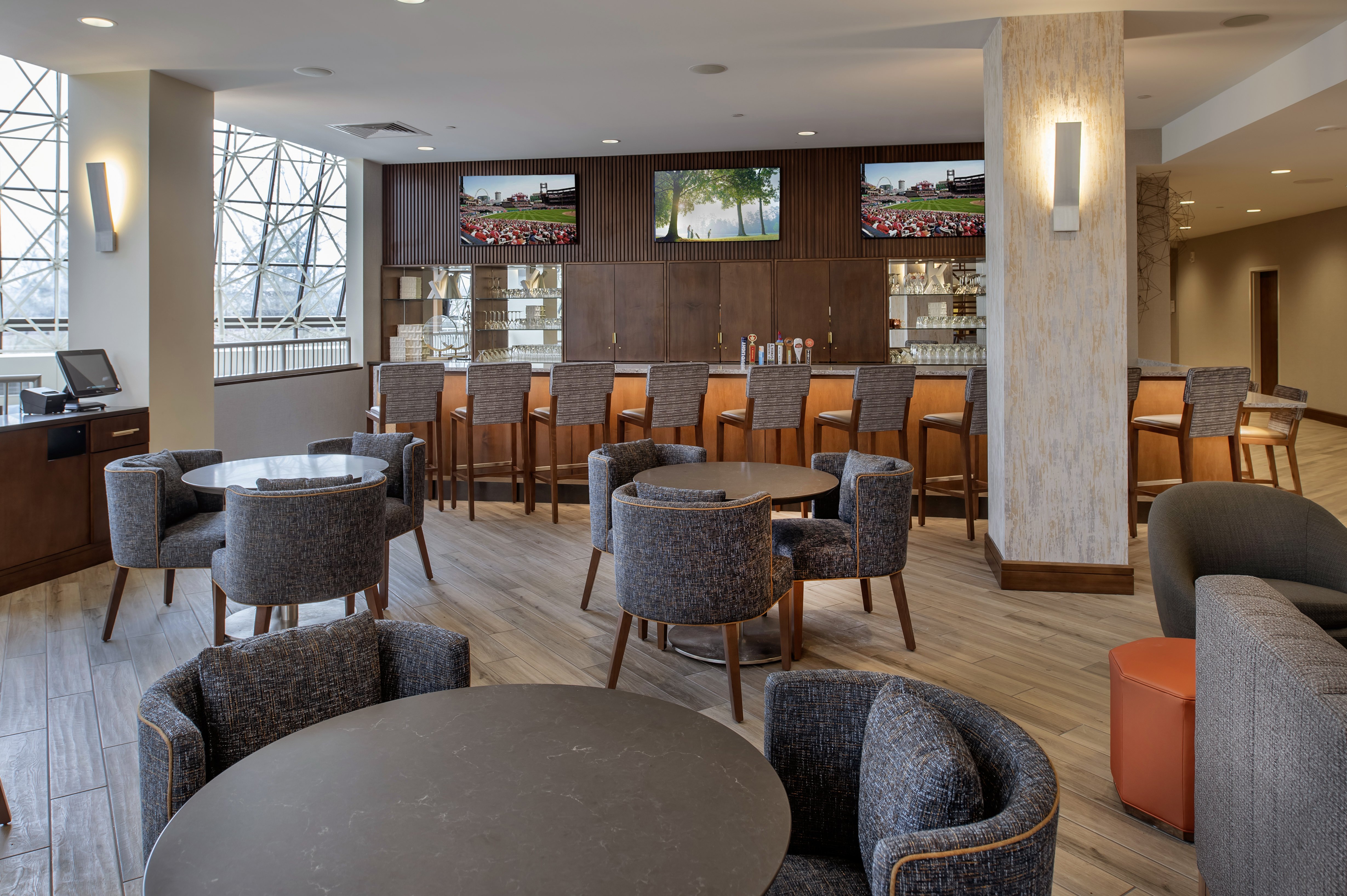Crowne Plaza St. Louis Airport 51/71