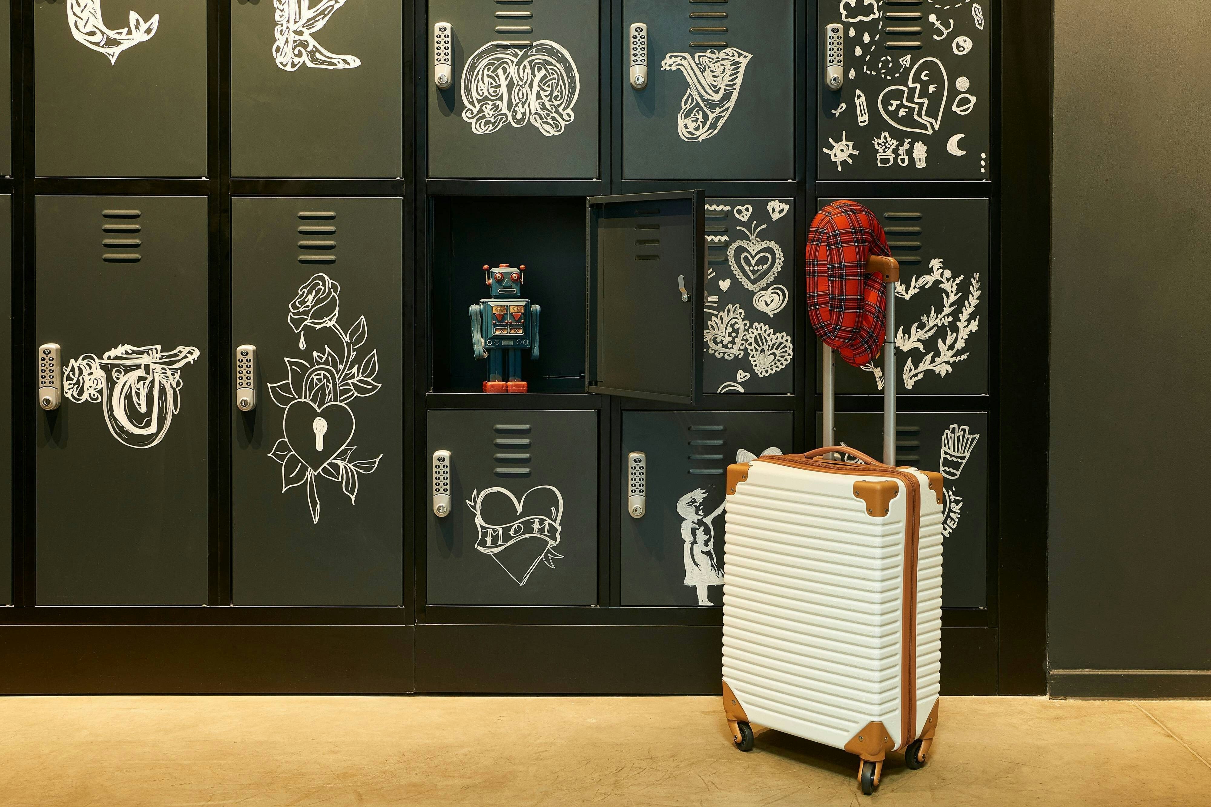 Moxy Edinburgh Airport 4/12