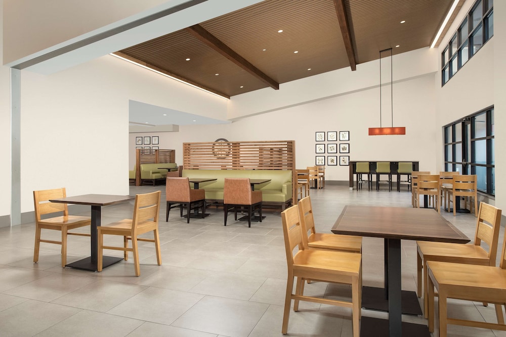 Country Inn & Suites by Radisson Seattle Tacoma International Airport, WA 39/44
