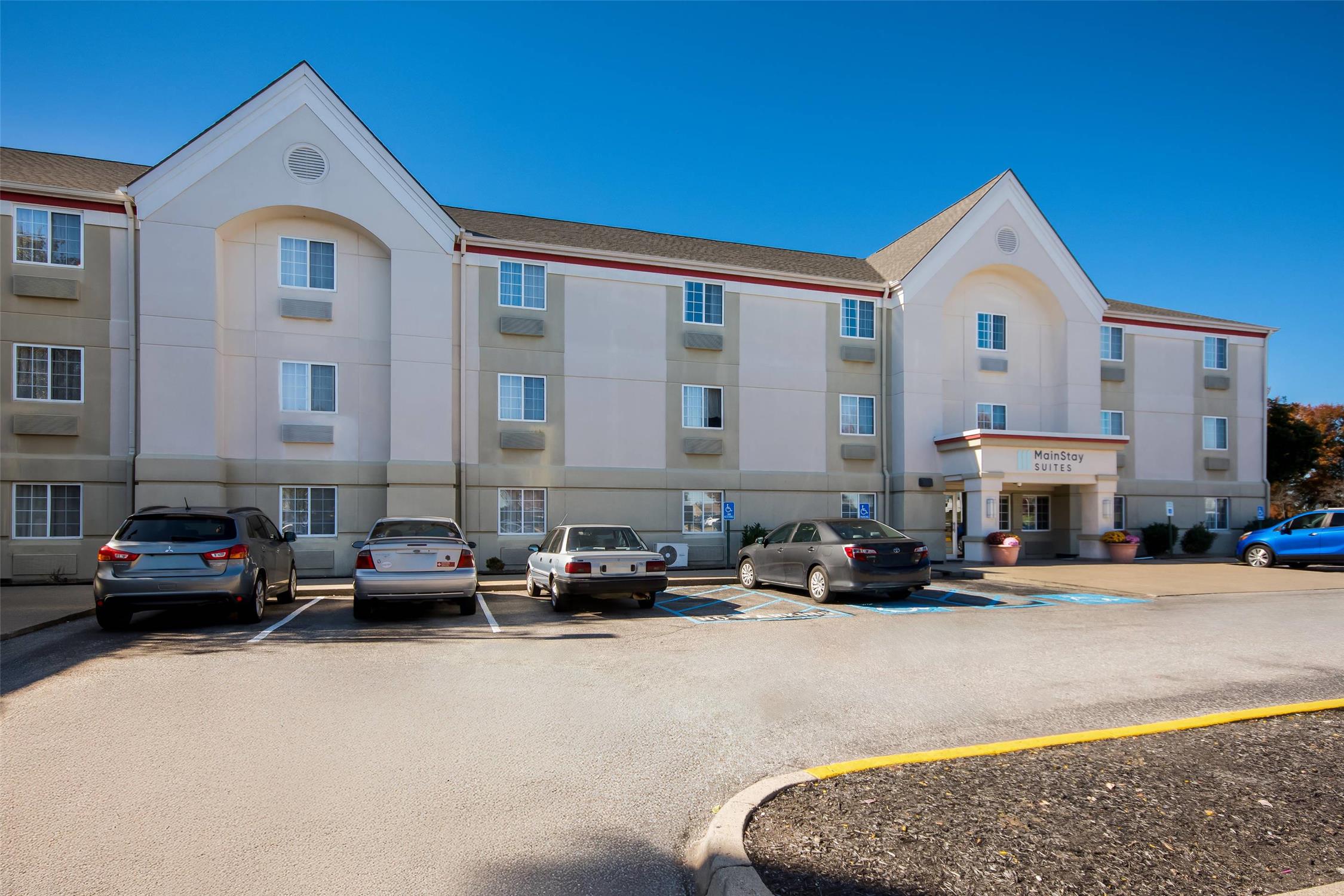 MainStay Suites Louisville Jeffersontown 16/17