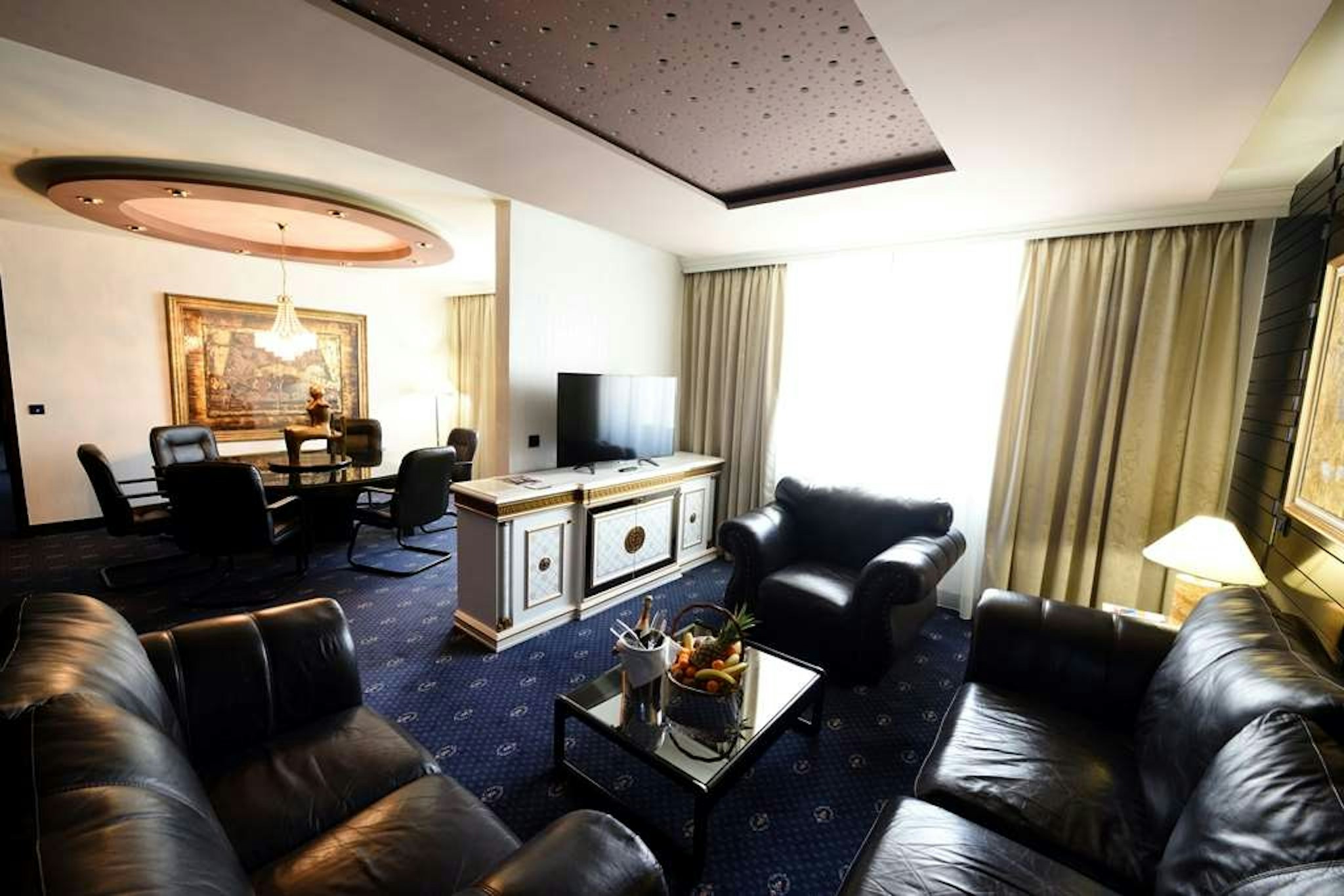 Hotel Holiday 15/23