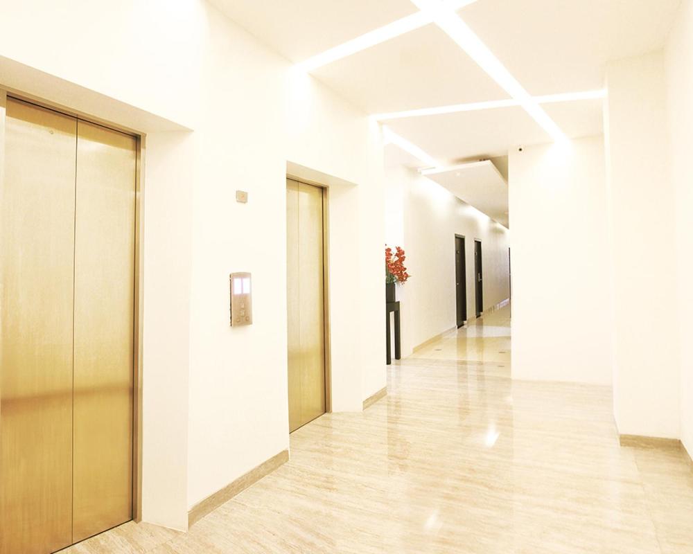 Emerald Hotel 32/42