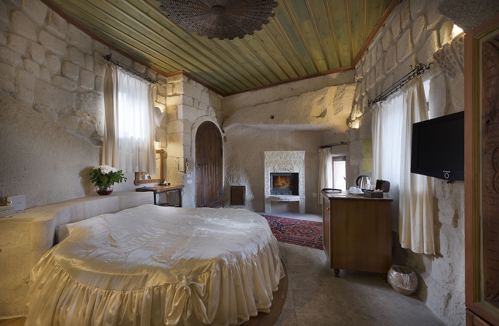 Anatolian Houses 23/73