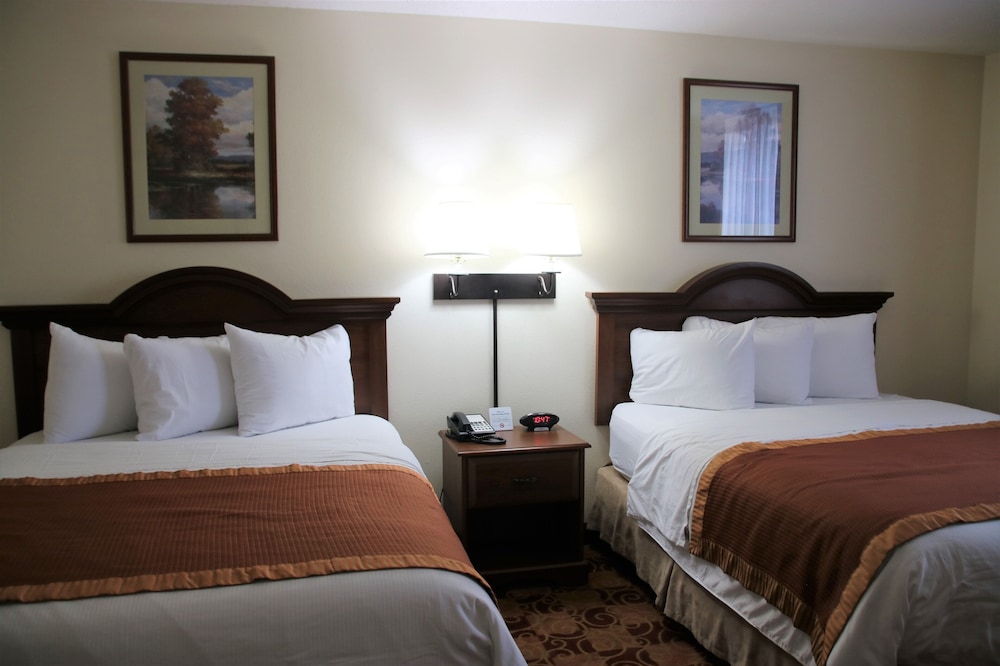 Hawthorn Suites By Wyndham Louisville East 6/25