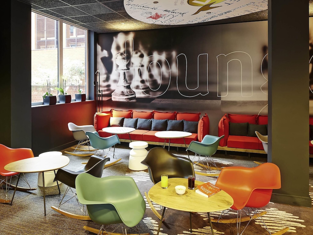 ibis Reading Centre 53/59