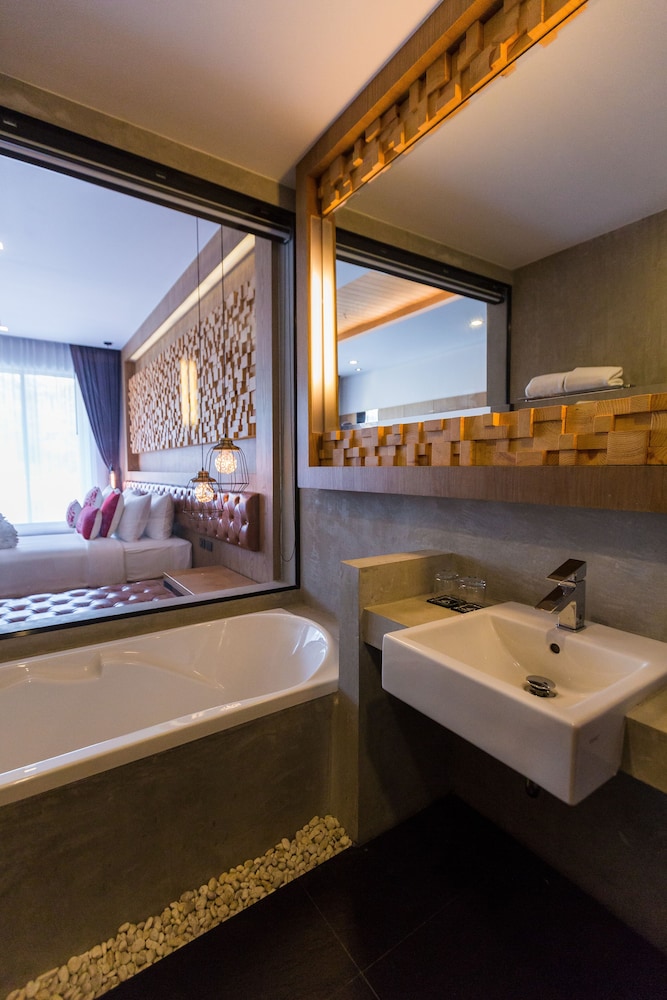 Aurico Kata Resort & Spa 47/50