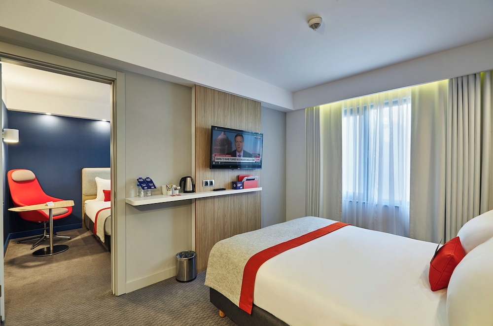 Standard, Twin Beds