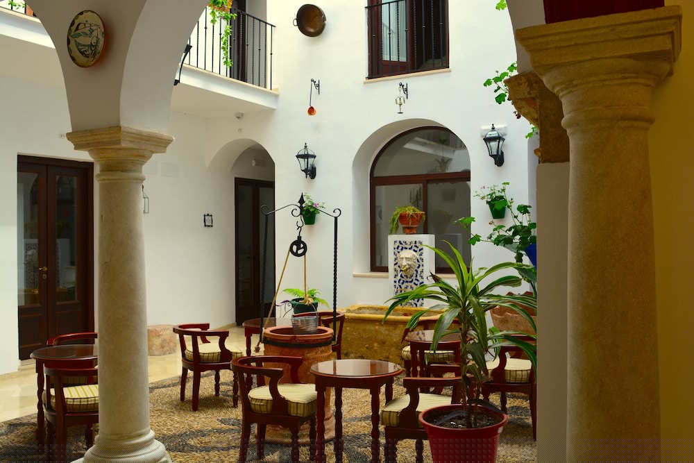 Hotel Marisa 46/56