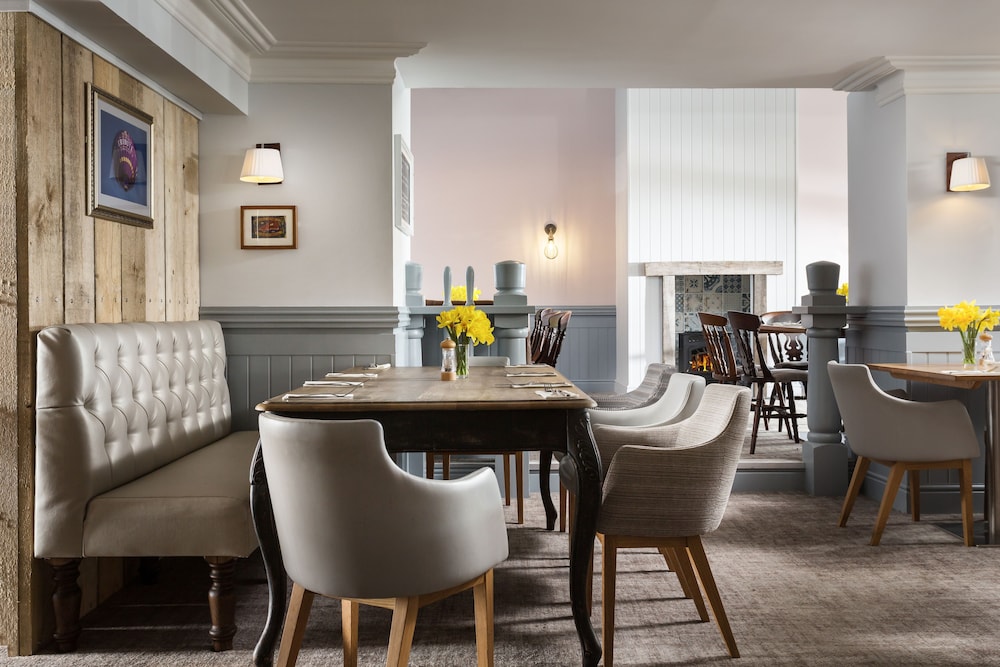Rashleigh Arms 39/50