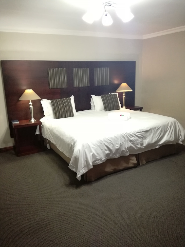 Belmont Guesthouse 8/43