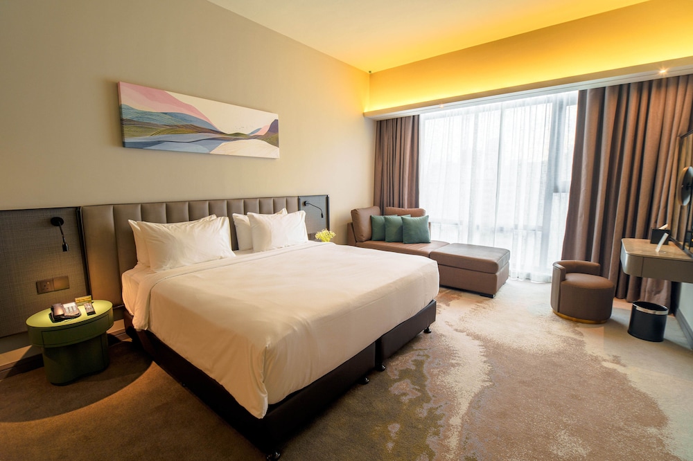 Sleeping Lion Suites 33/61